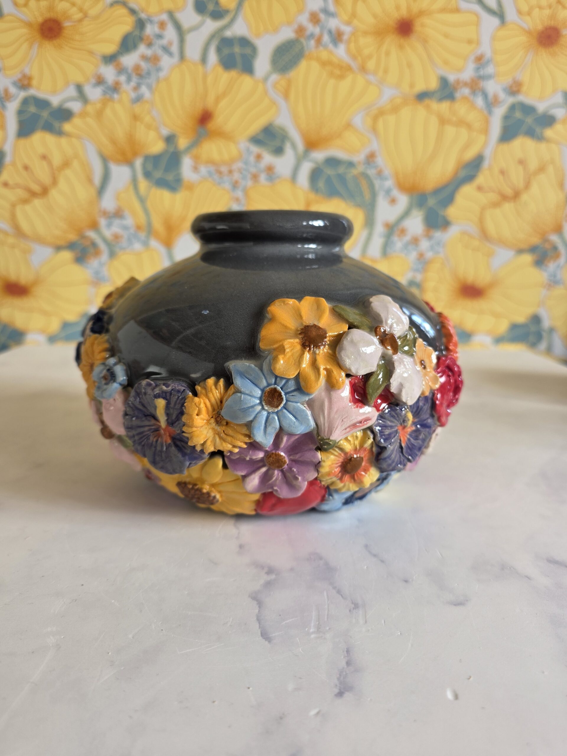 Et Gram Vildere rund vase sort ler